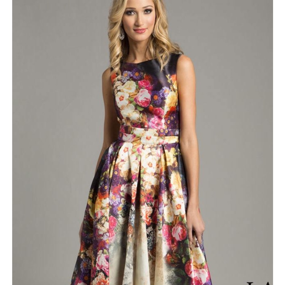 Lara Designs Floral Ballgown size 4 NWT